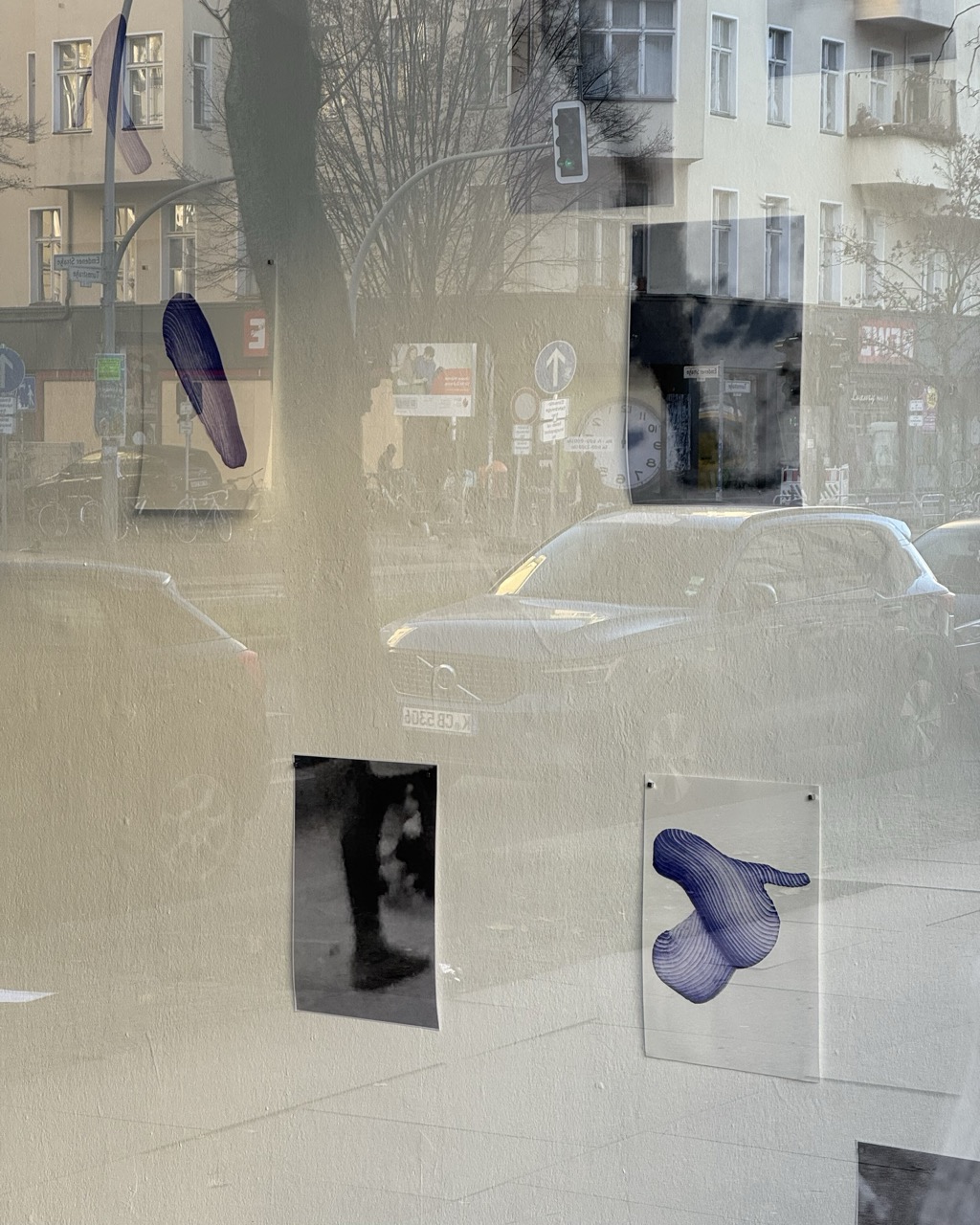what is it that holds the body together - Exhibition view